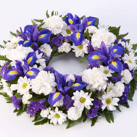 Classic Wreath Blue and White