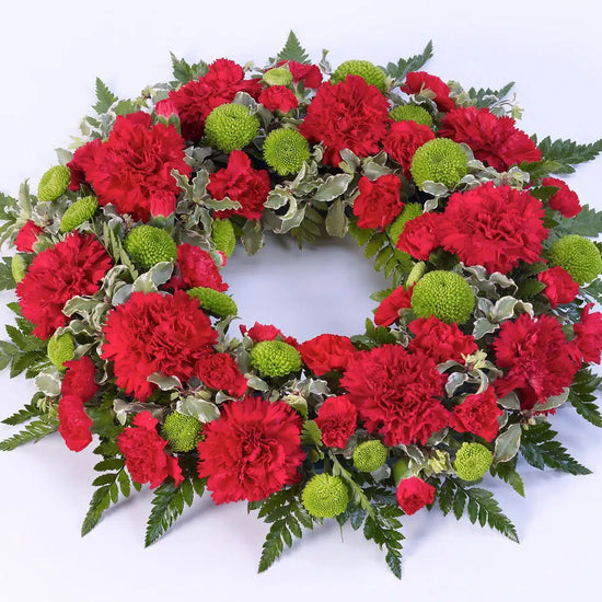 Classic Wreath Red and Green