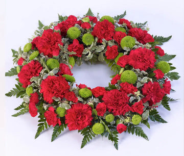 Classic Wreath Red and Green