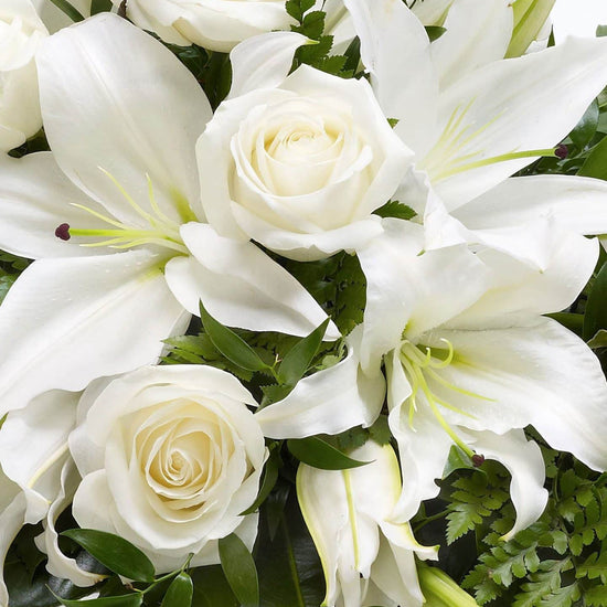 Rose And Lily Spray White 1