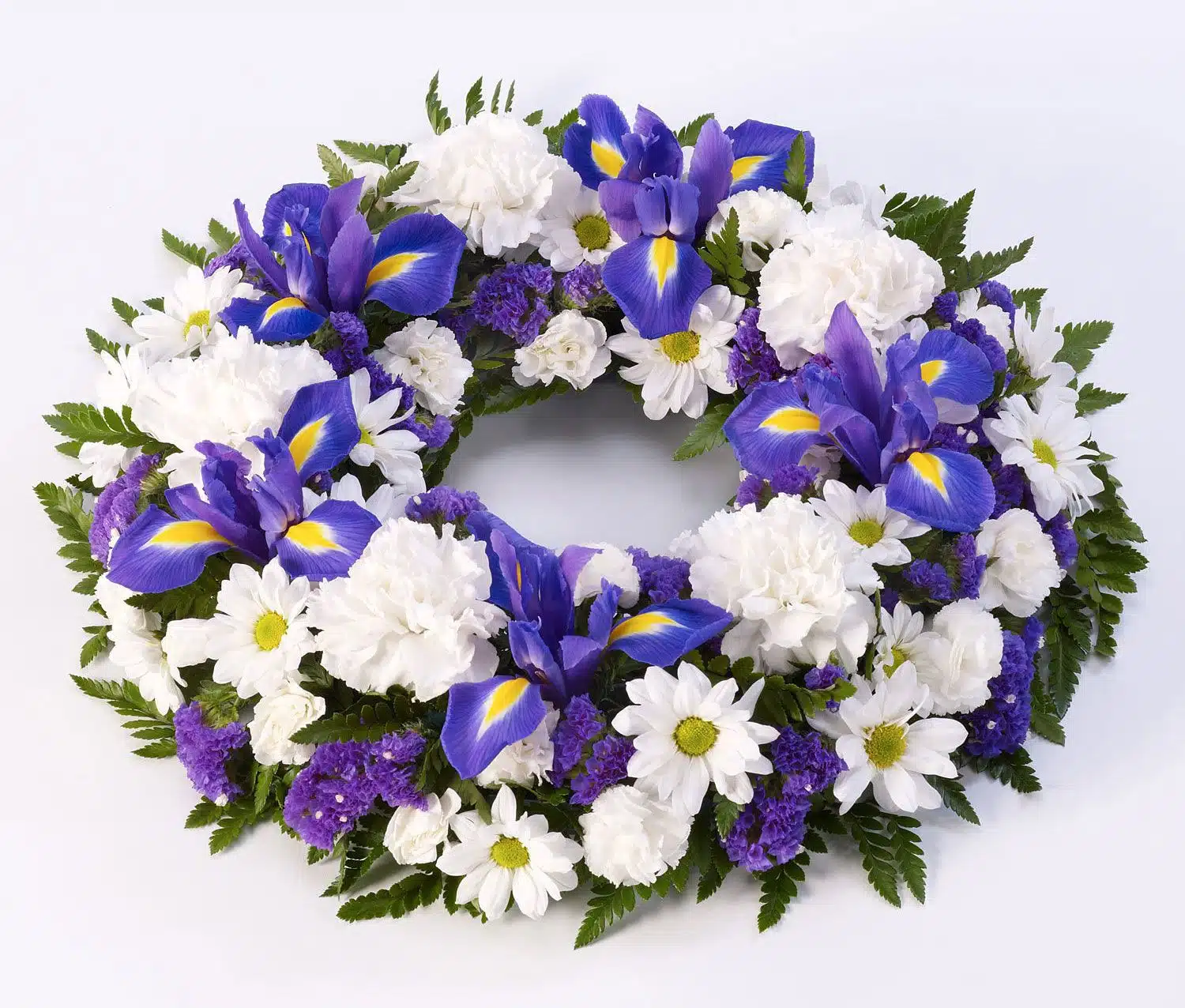 Classic Wreath Blue and White